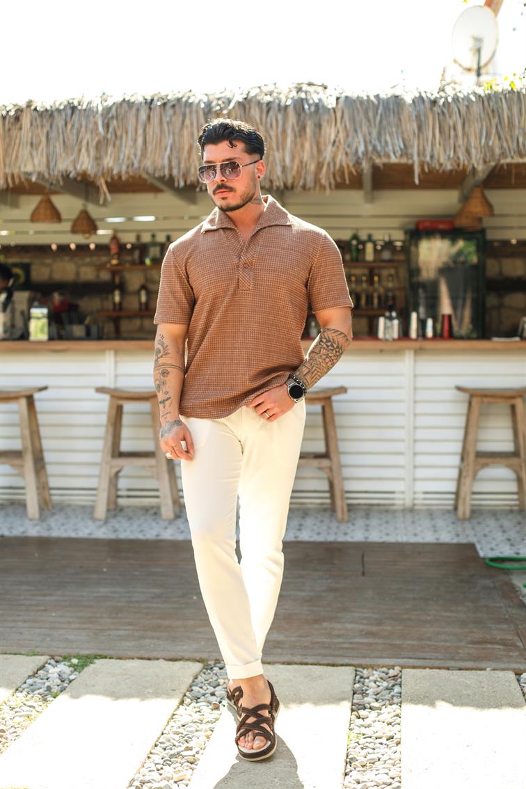 Açık Yaka Detaylı Regular Fıt T-Shirt Kahve