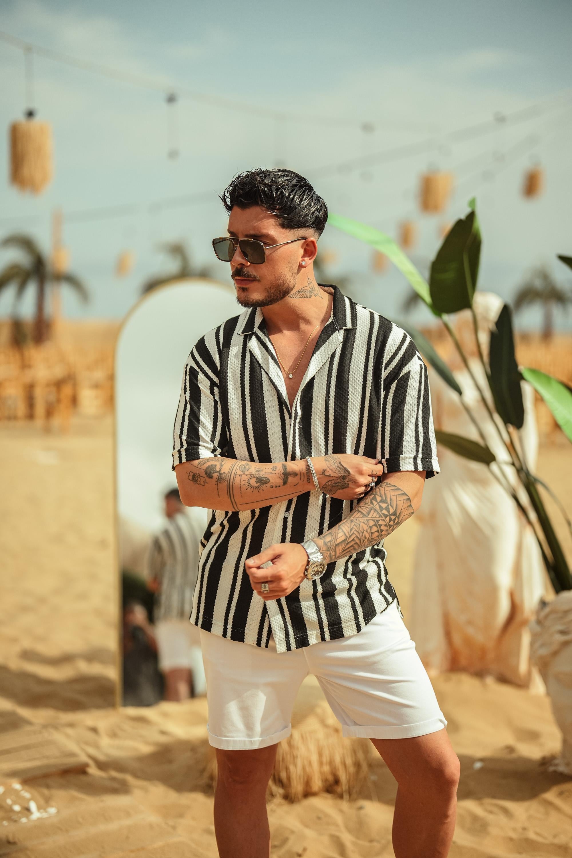 Apaş Yaka Renkli Örme Oversize Kısa Kol Gömlek Siyah