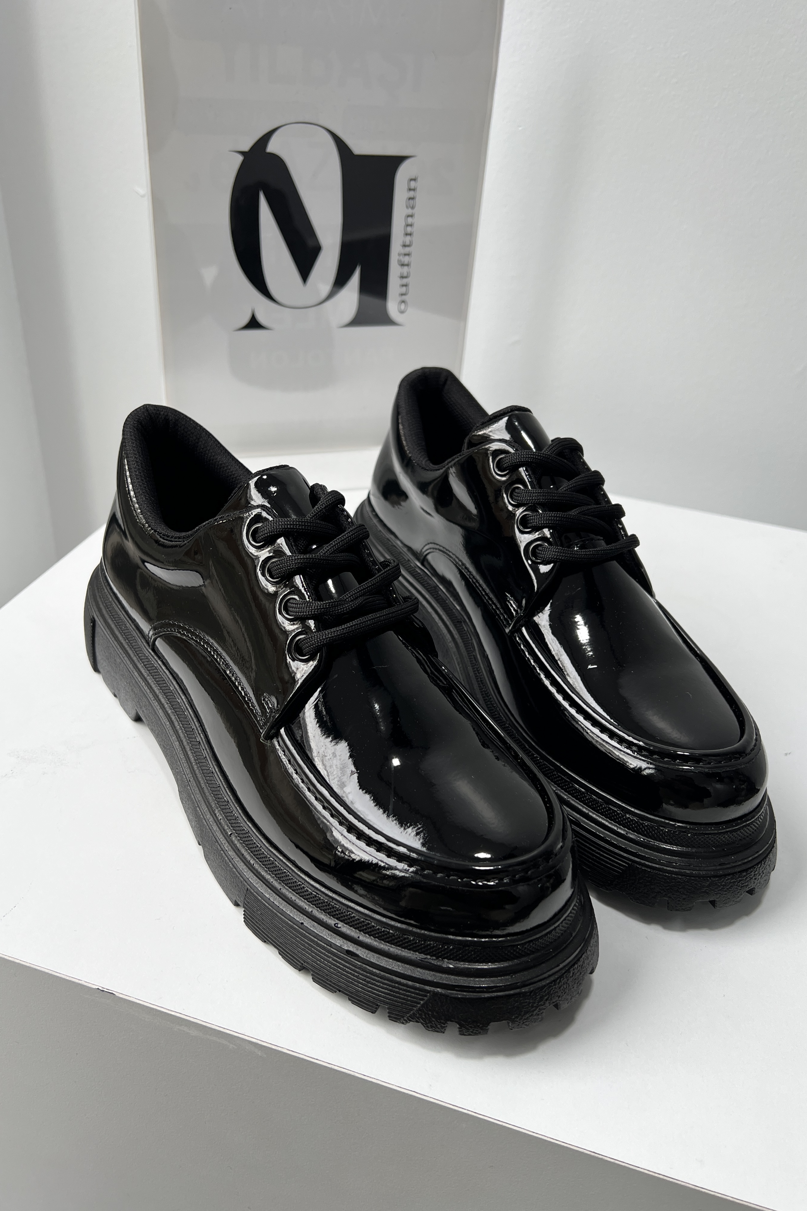Black Gloss Kalın Taban Ayakkabı Siyah