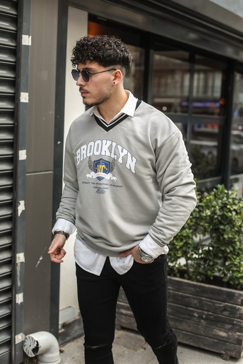 Brooklyn V-neck Sweat