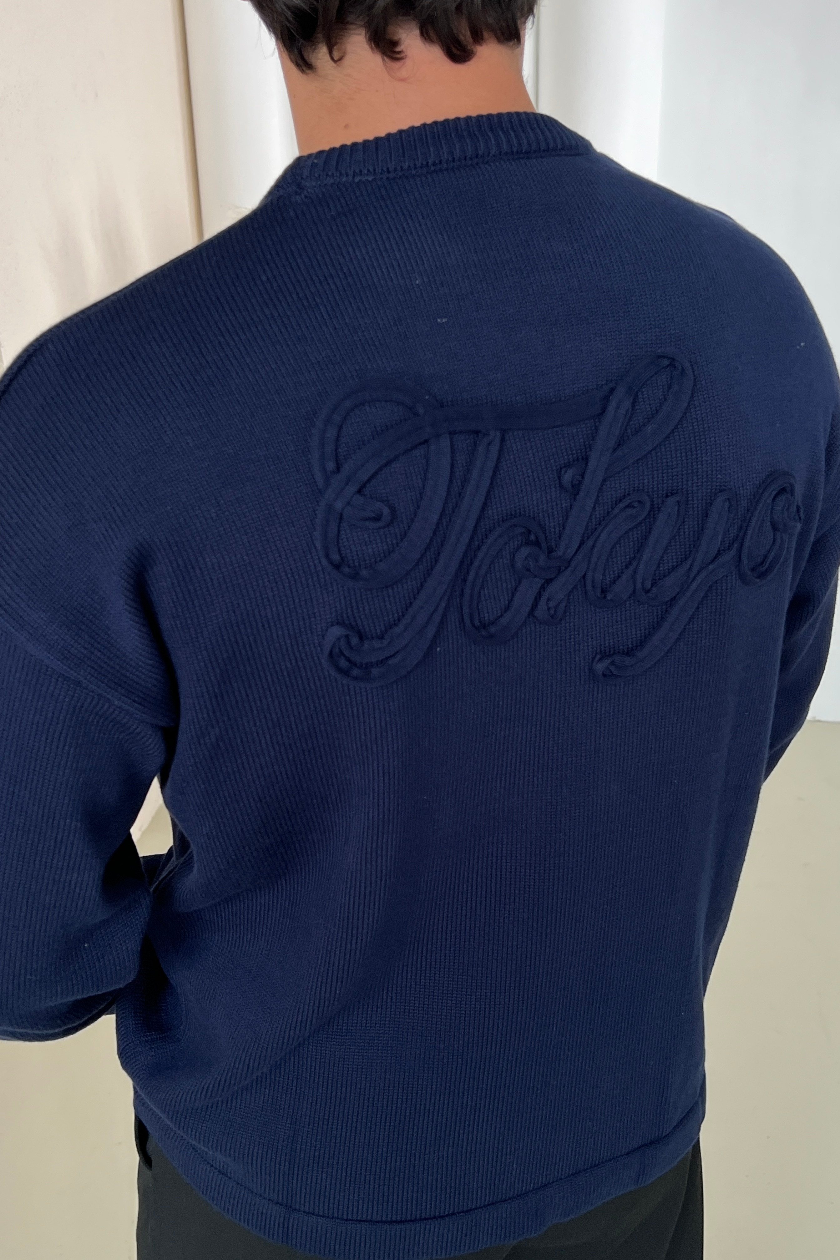 Cepli Arka Tokyo Nakışlı Oversize Kazak Lacivert