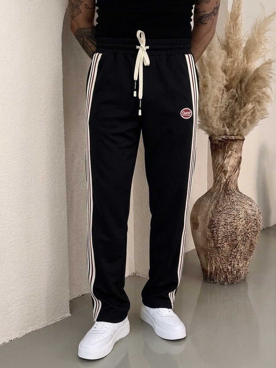 Champ Renkli Nakışlı Bol Esofman Siyah