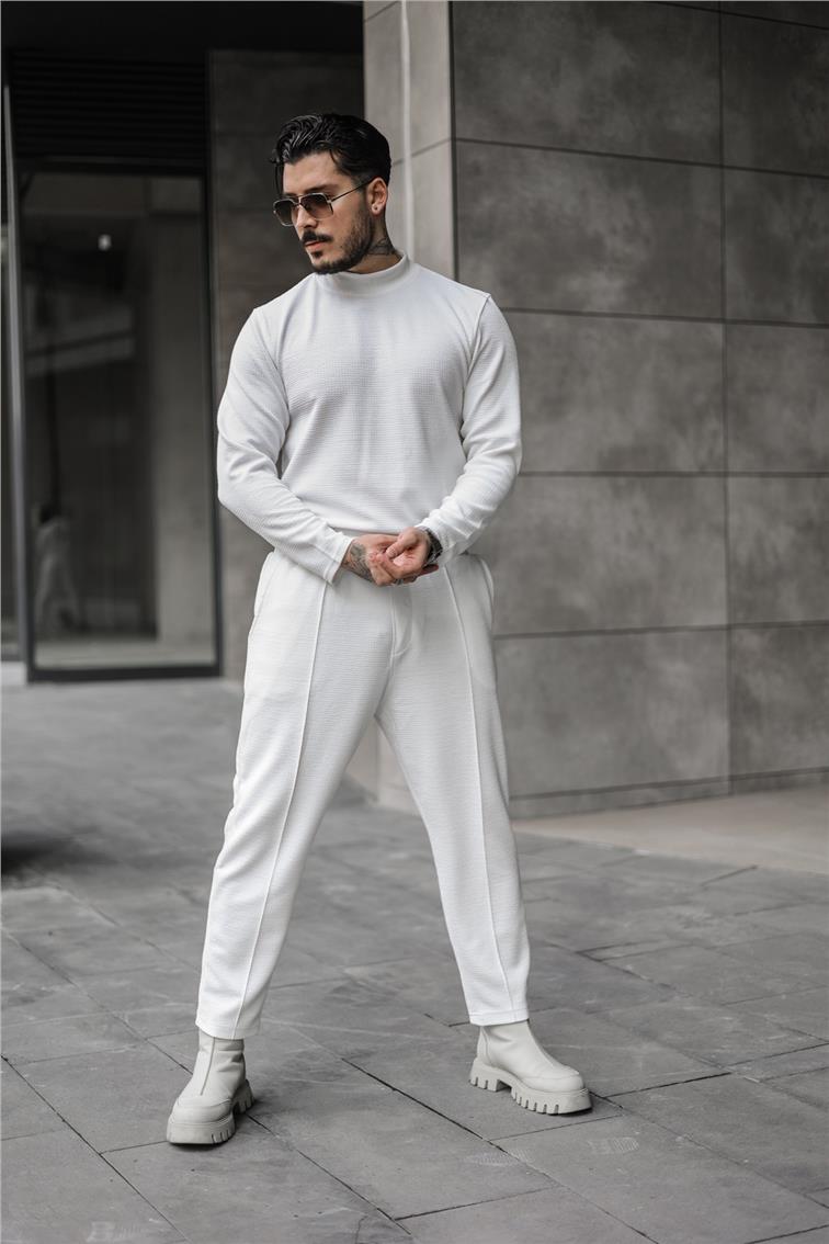 Dik Çizgili Kabartmalı Pantolon Beyaz
