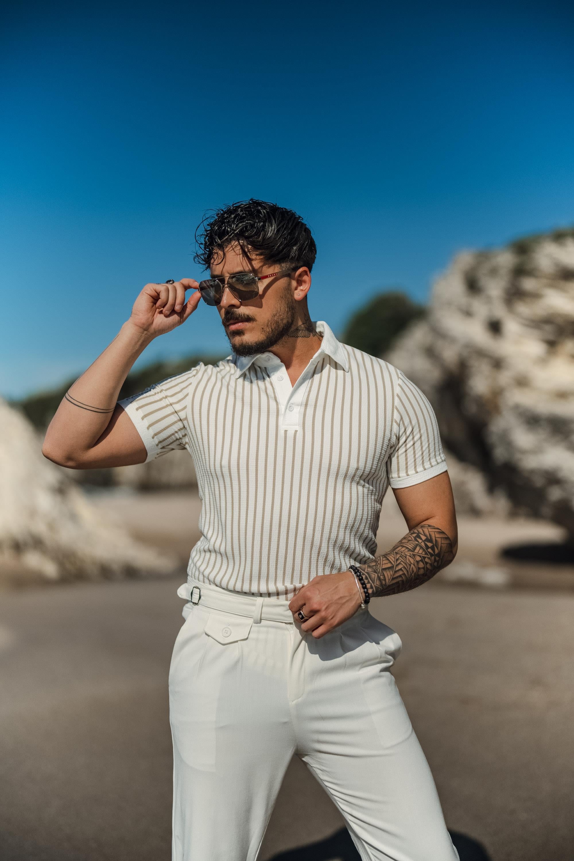 Düğmeli Şeritli Slim Fit T-Shirt Bej