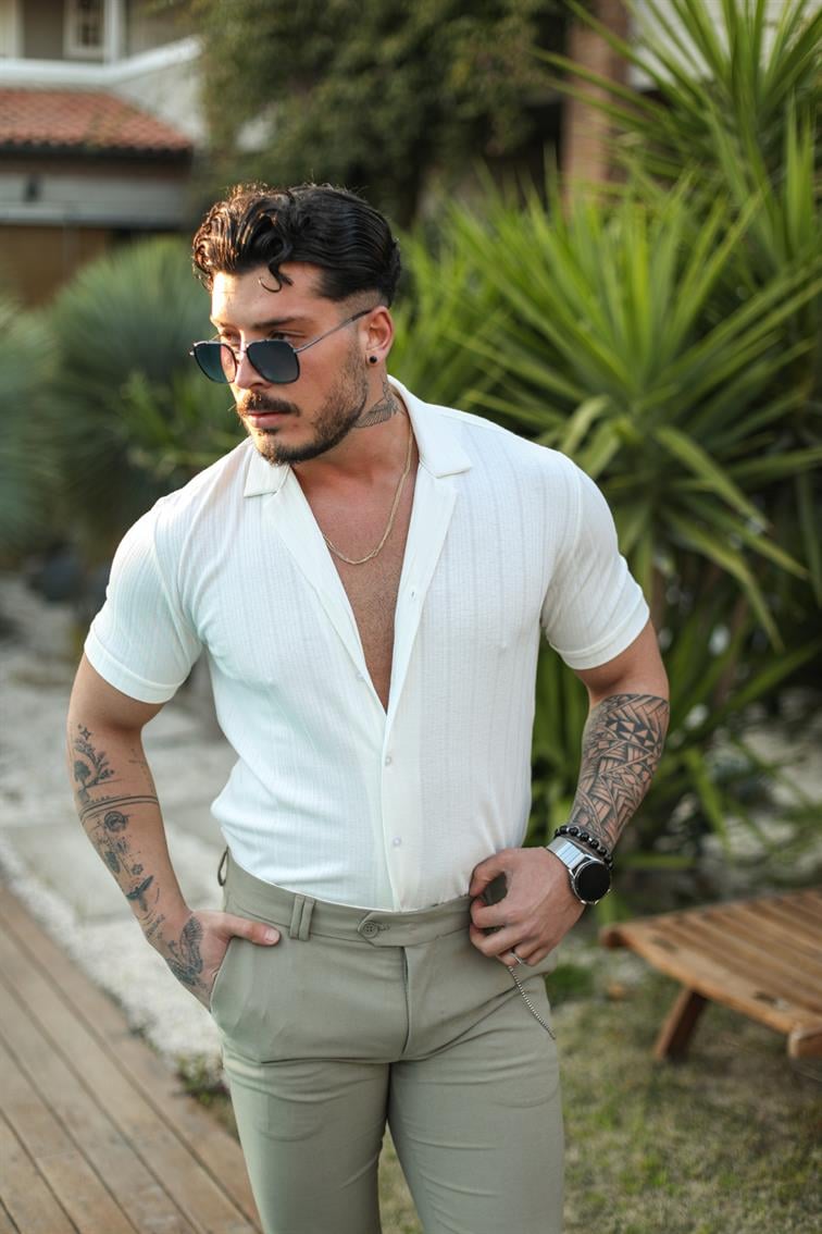 Geniş Şeritli Slim Fit Gömlek Beyaz