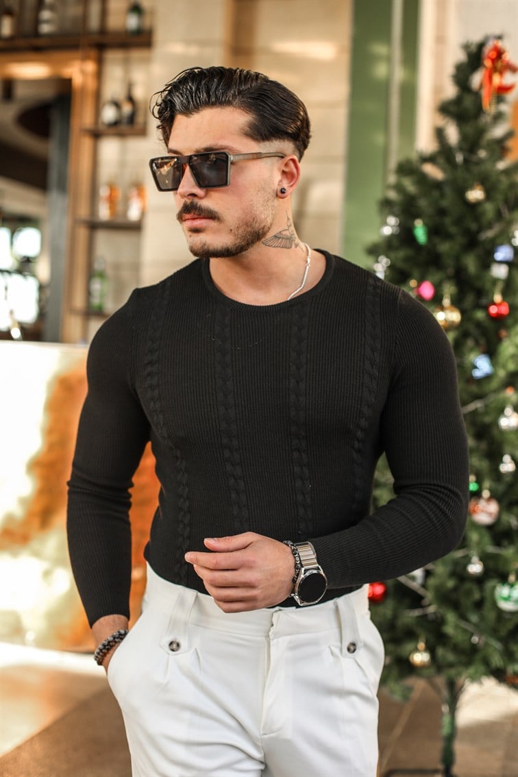 İşlemeli Örgülü Kazak