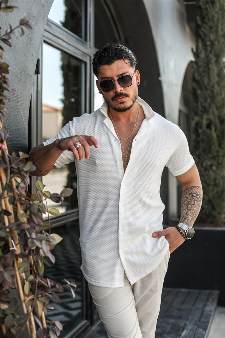Kollar Katlı Dar Slim Fit Kısa Kol Gömlek Beyaz