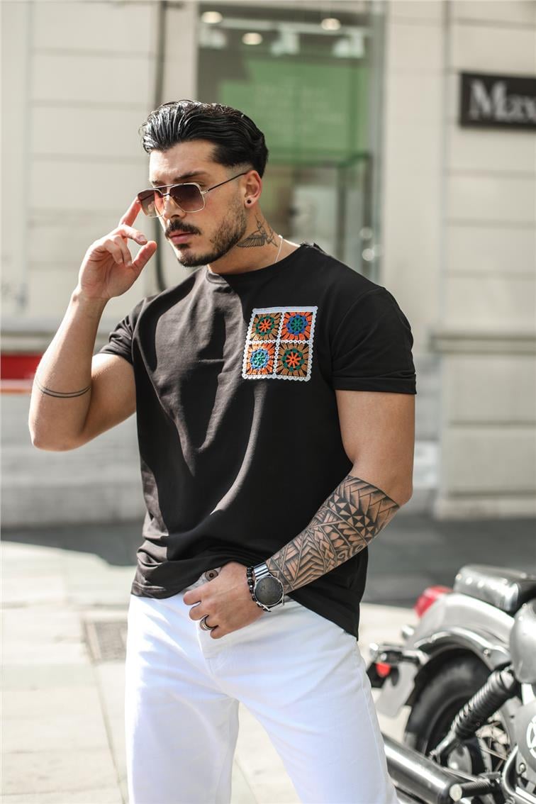 Nakış Detaylı T-Shirt Siyah