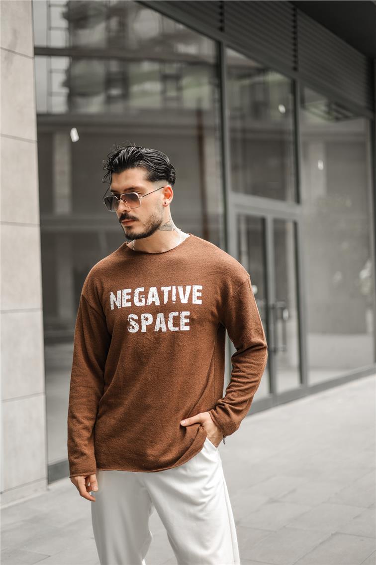 NEGATIVE SPACE Baskılı Kazak Kahve
