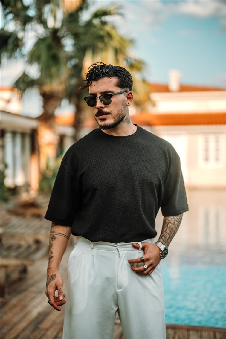 Noktalı Kumaş Pamuklu Oversize T-Shirt Siyah