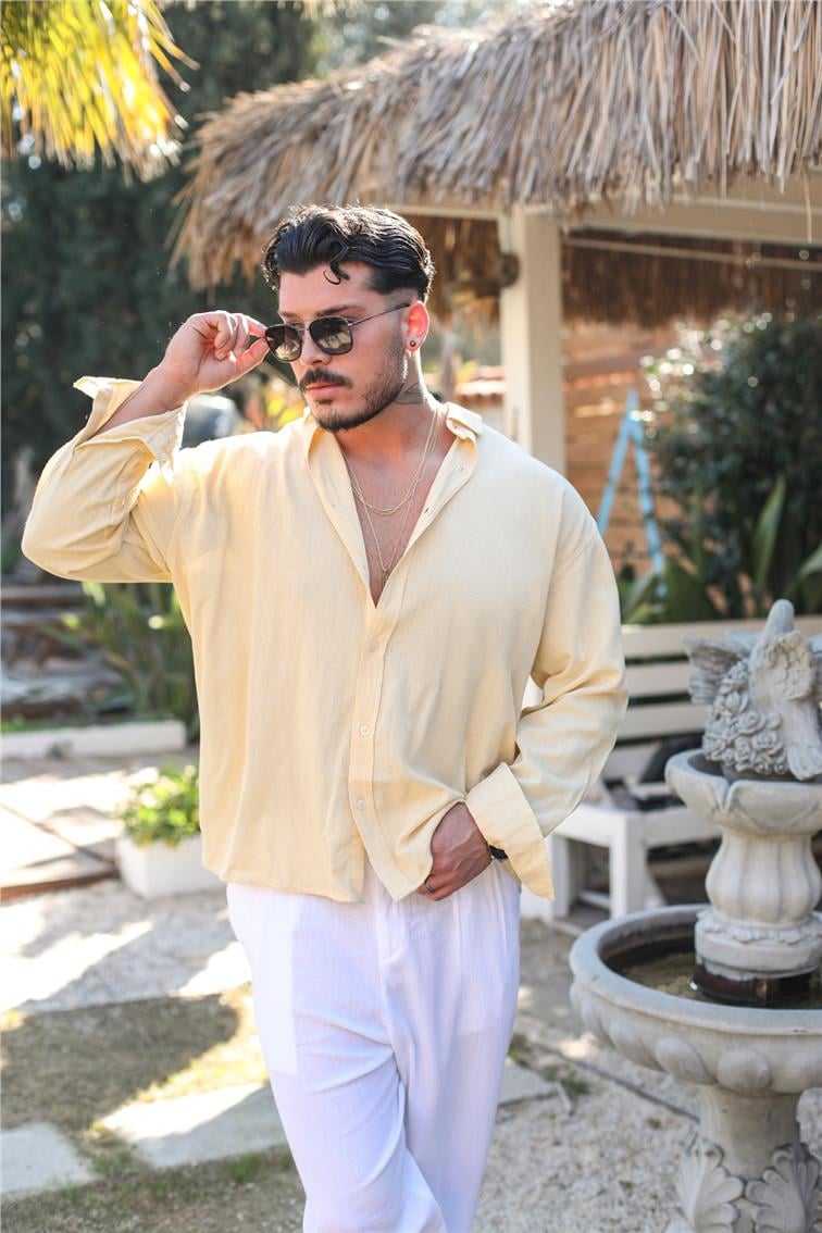 Pamuklu Beyaz Düğmeli Oversize Gömlek Sarı