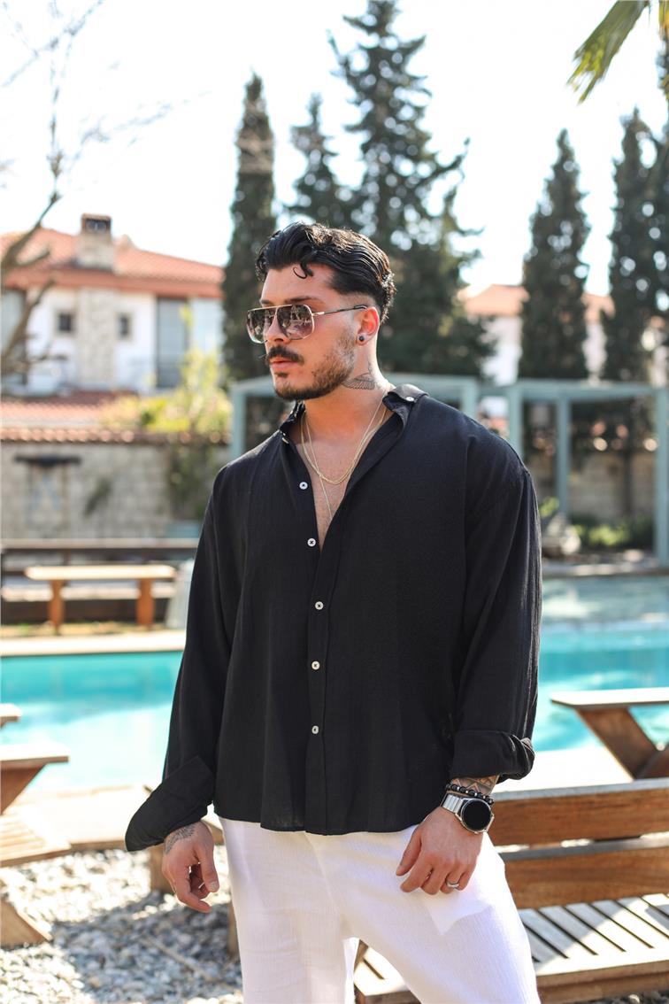 Pamuklu Beyaz Düğmeli Oversize Gömlek Siyah