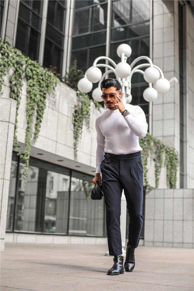 Şerit İşlemeli Triko Slim Fit Kazak Beyaz