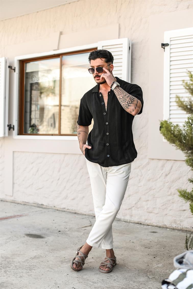 Şeritli Örmeli İnce Triko Kısa Kol Gömlek Siyah