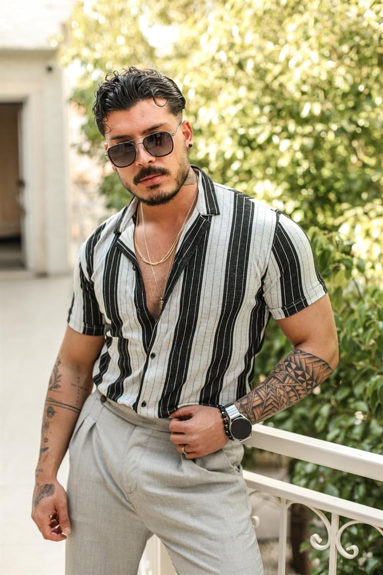 Siyah-Beyaz Çizgili Kısa Kol Slim Fit Gömlek Siyah Beyaz