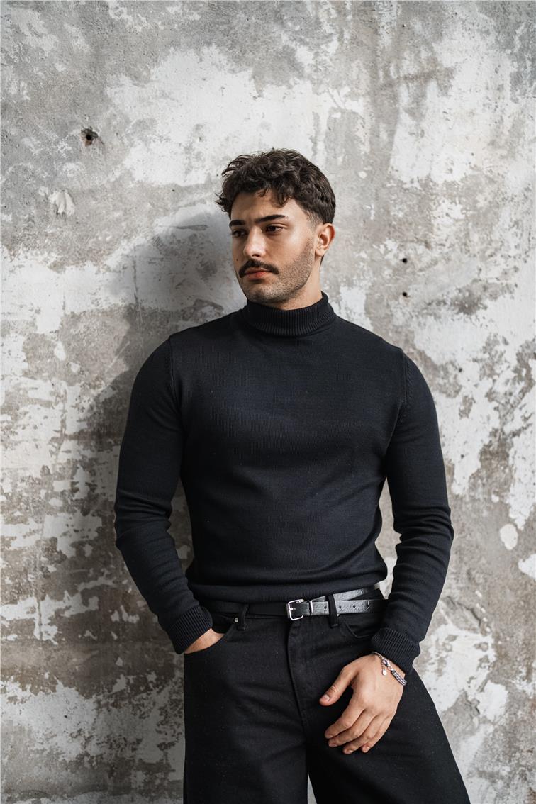 Slim Fit Boğazlı Triko Kazak Siyah