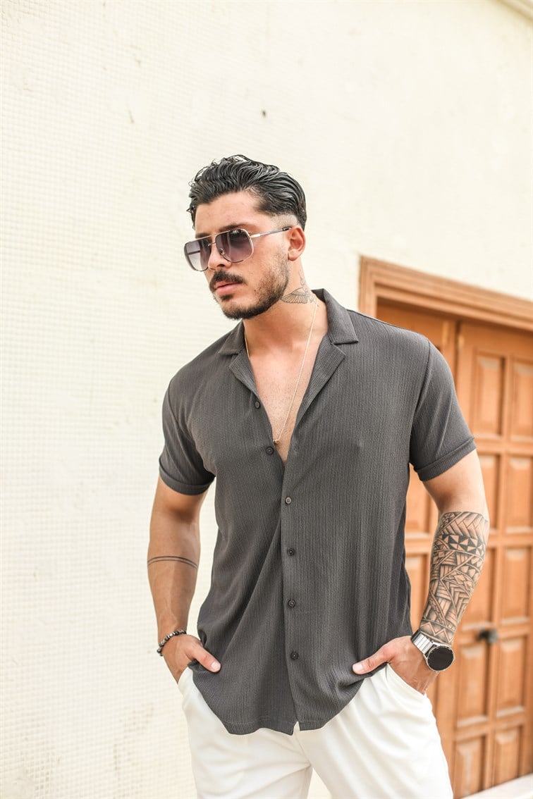 Slim Fit Pilili Kısa Kol Gömlek
