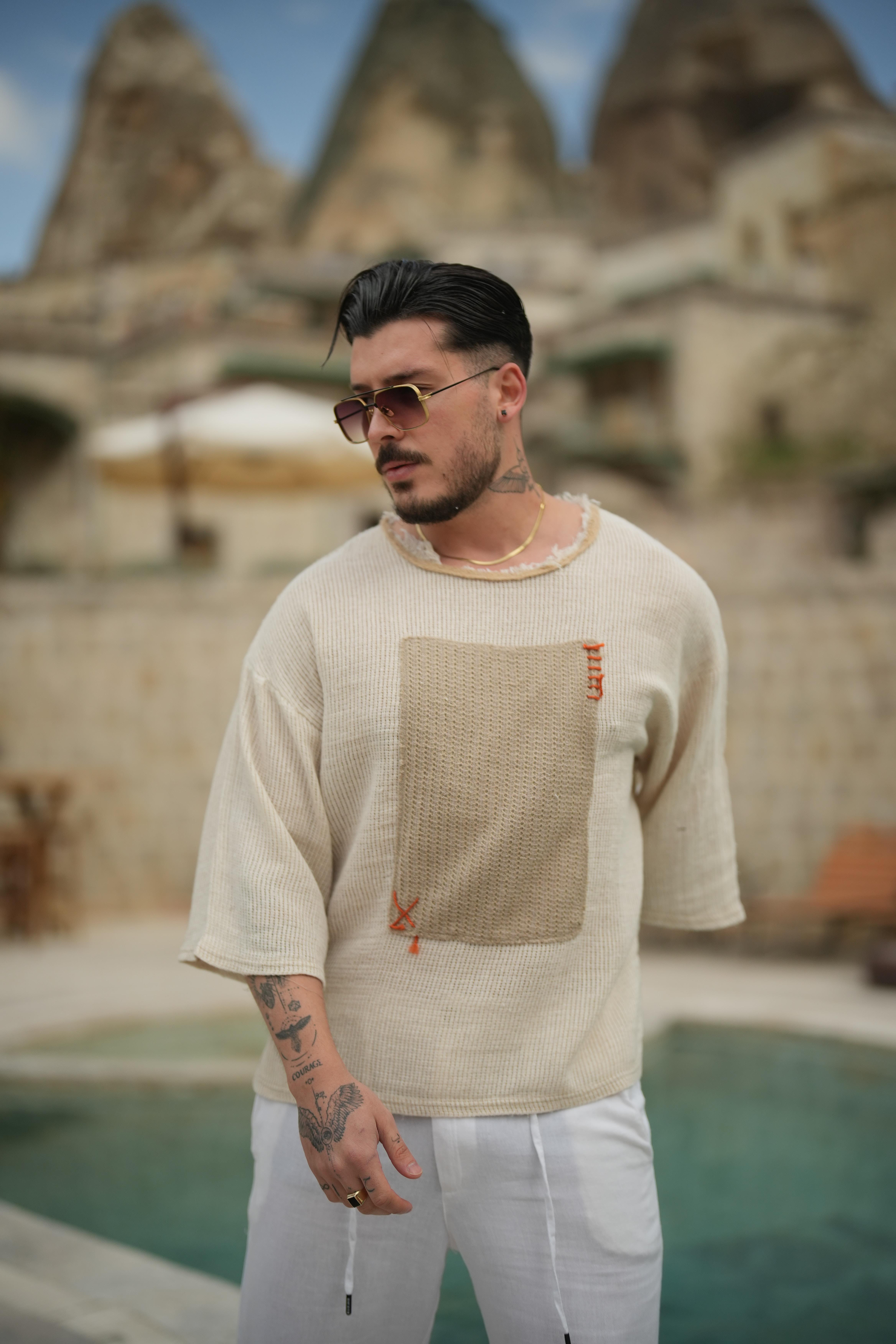 Soyut Desenli Örmeli Oversize T-Shirt Krem