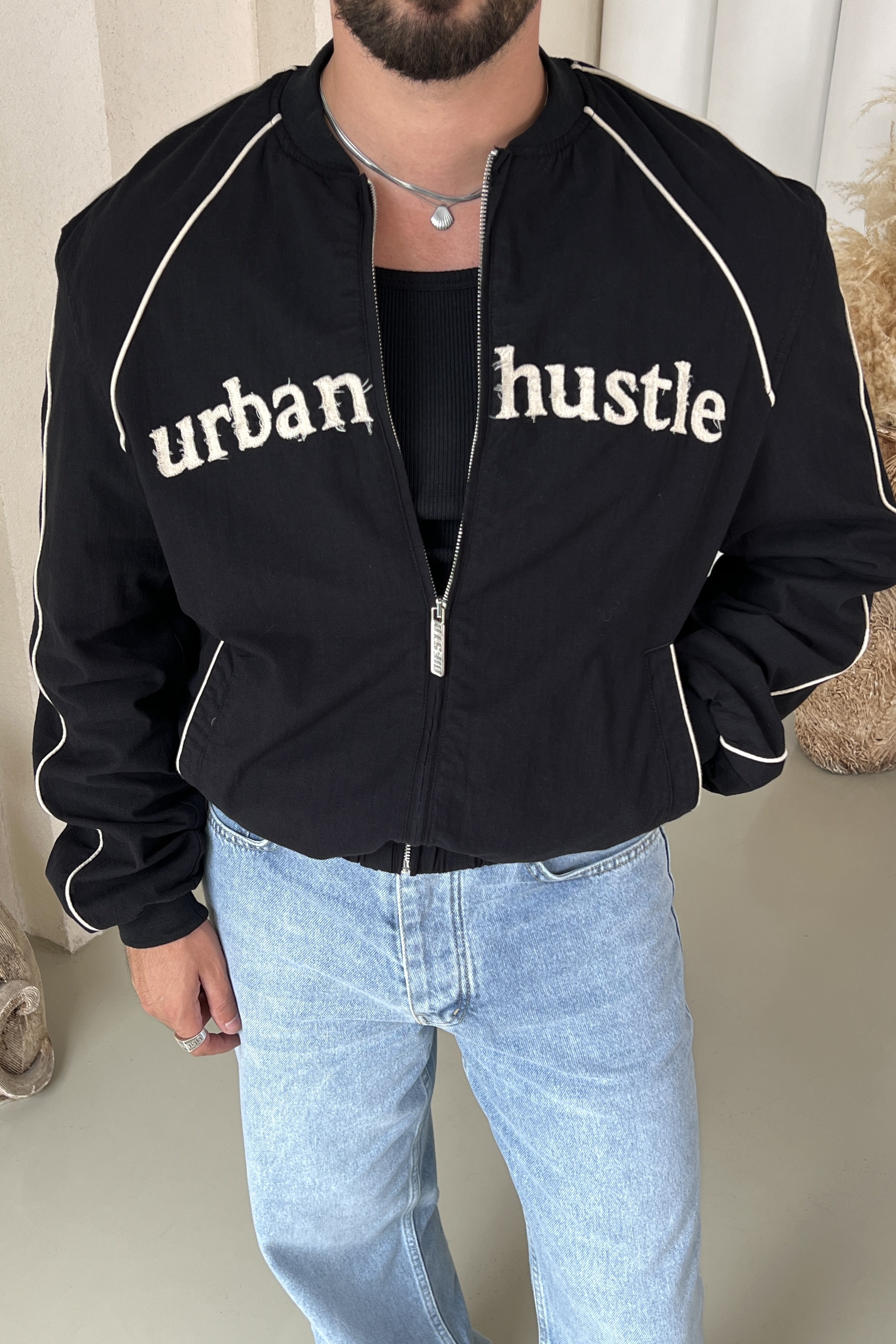 Urban Hustle Nakış Detay Kolej Yaka Ceket Siyah
