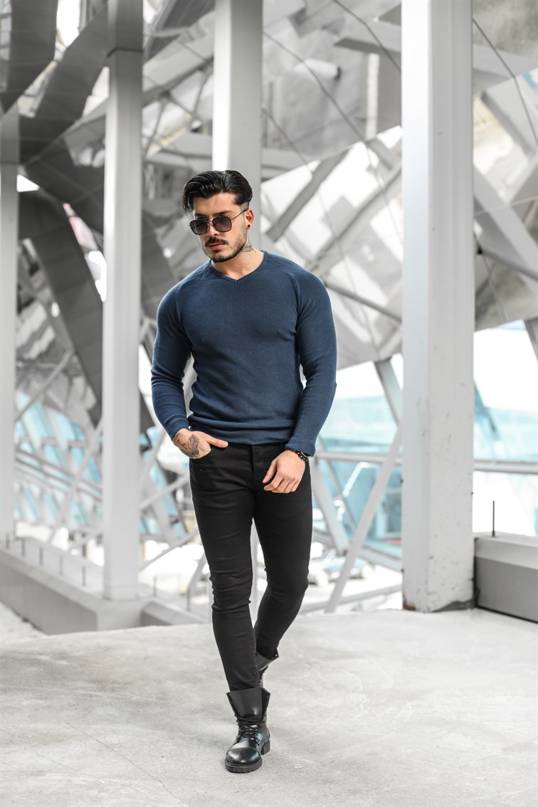 V Yaka Basic Slim Fit Kazak