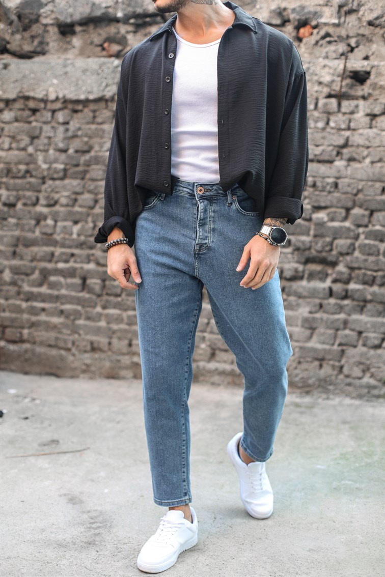 Valentina Mom Jean