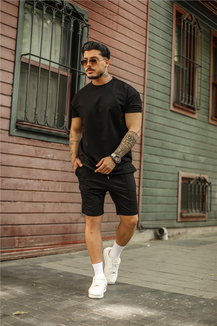 Yandan Yırtmaçlı Basic T-Shirt Siyah