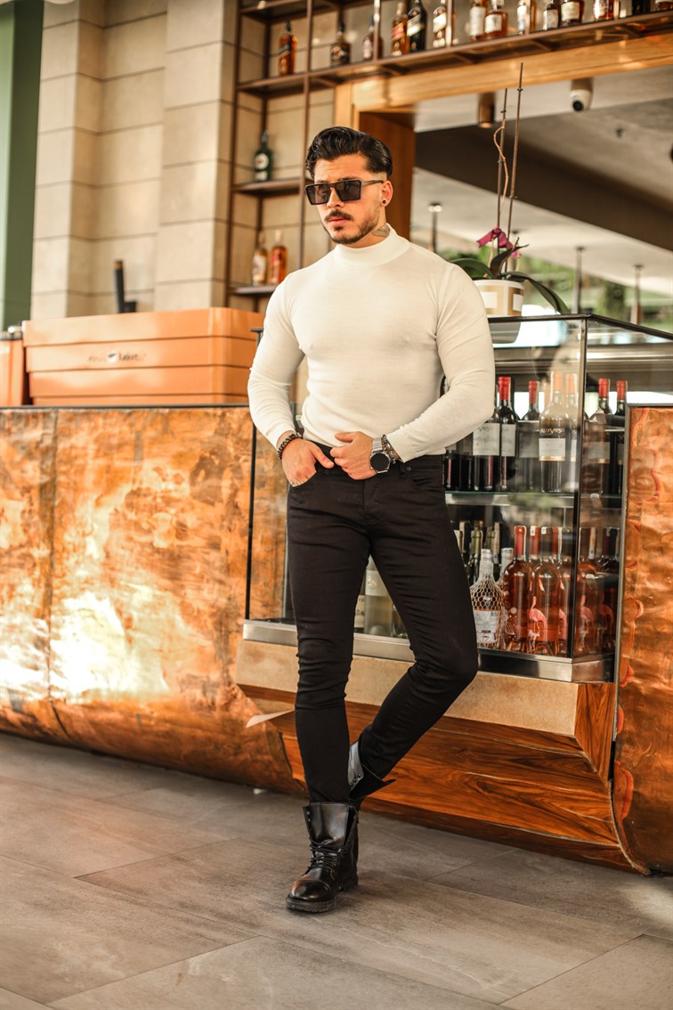 Yarım Balıkçı Yaka Triko Kazak