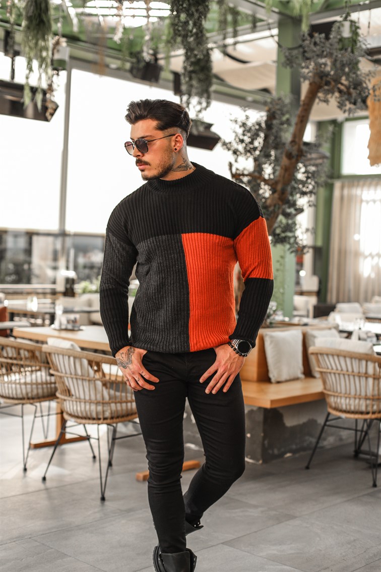 Yarım Boğazlı Renkli Oversize Örme Kazak