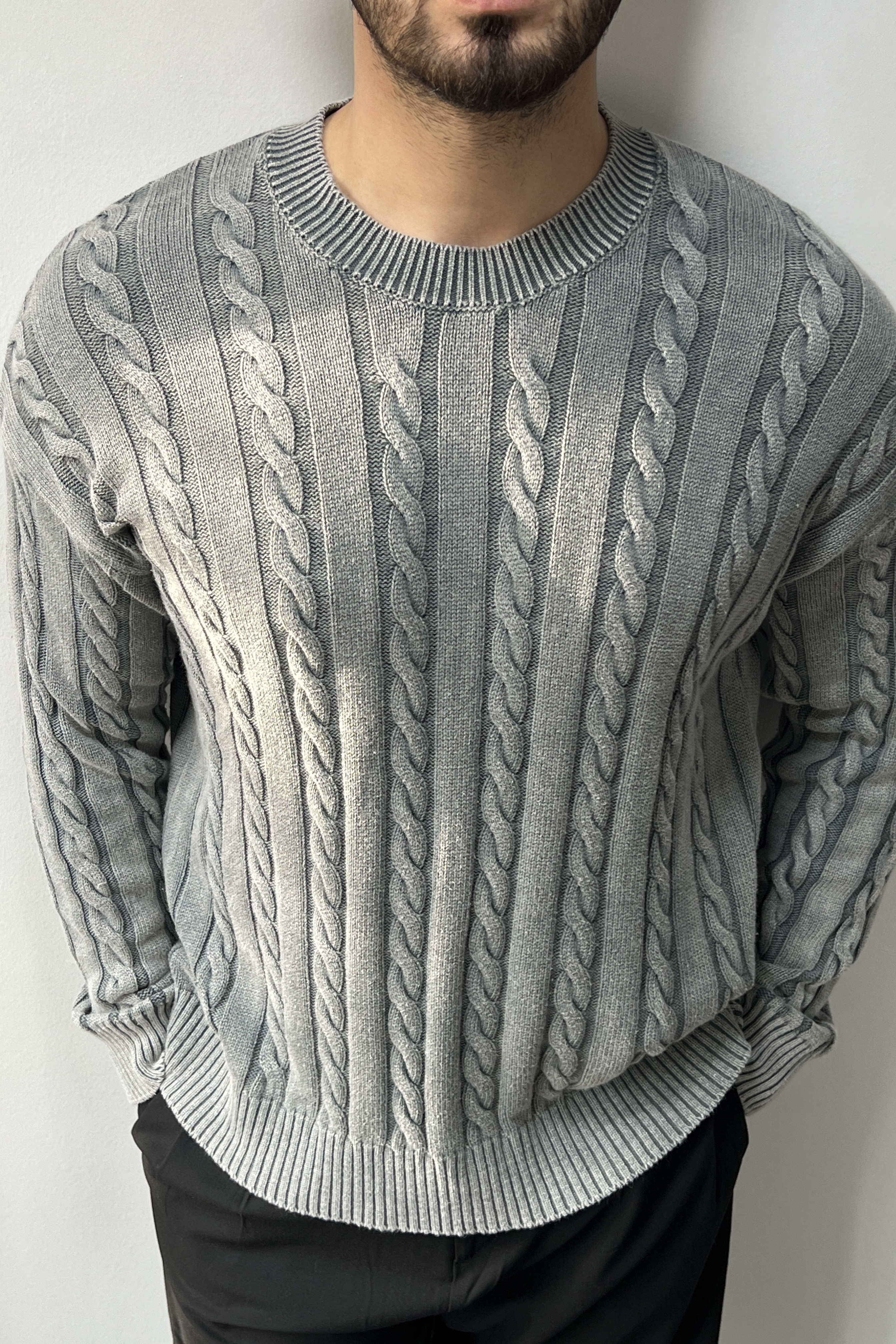 Yıkamalı İşlemeli Kazak Gri