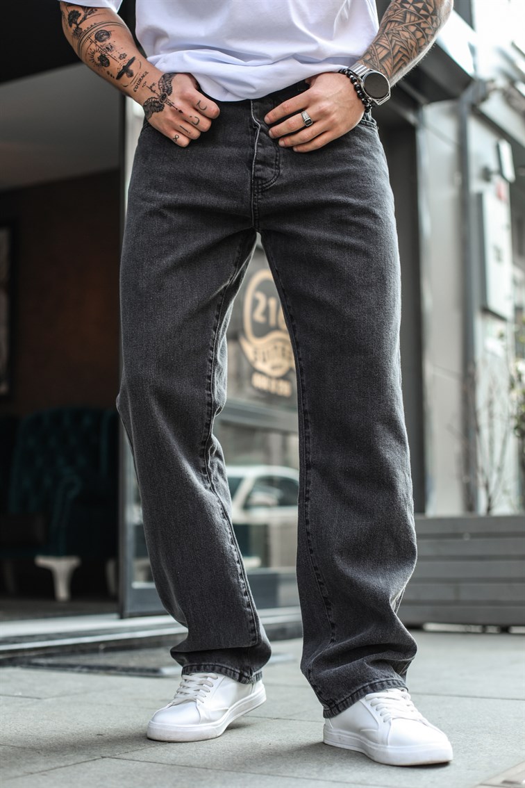 Yıkamalı Siyah Mom Jean