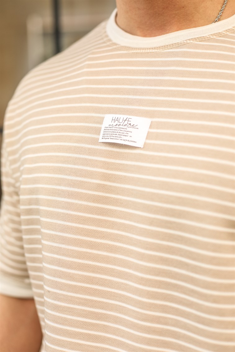 Göğüs Detaylı Oversize T-Shirt