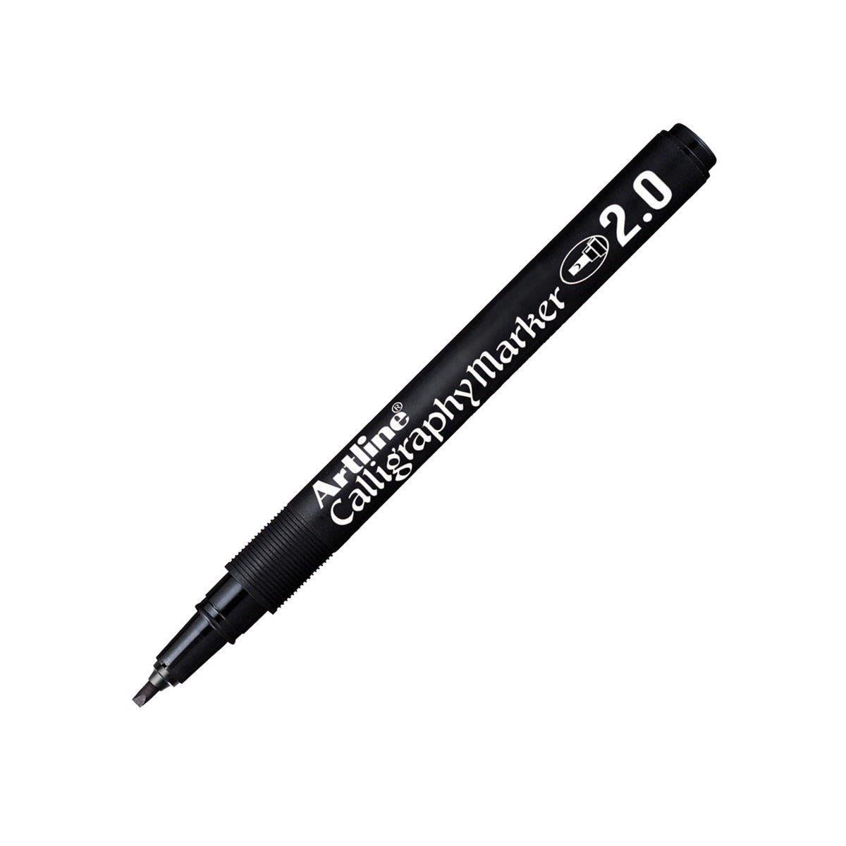 Artline Calligraphy Marker 2.0 BlackArtline Calligraphy Marker 2.0 Black - Kirtasiyem.netKaligrafi Kalemleri