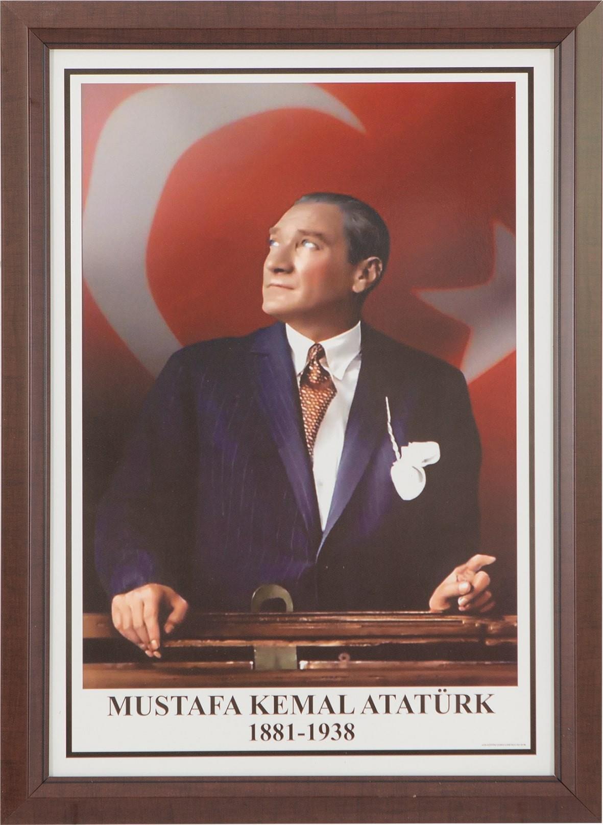İnter 35X50 Lamine Çerçeve D.Monte Atatürk Portresiİnter Atatürk Portresi Lamine Çerçeve Duvara Monte 35*50 - Kirtasiyem NetAtatürk Posterleri