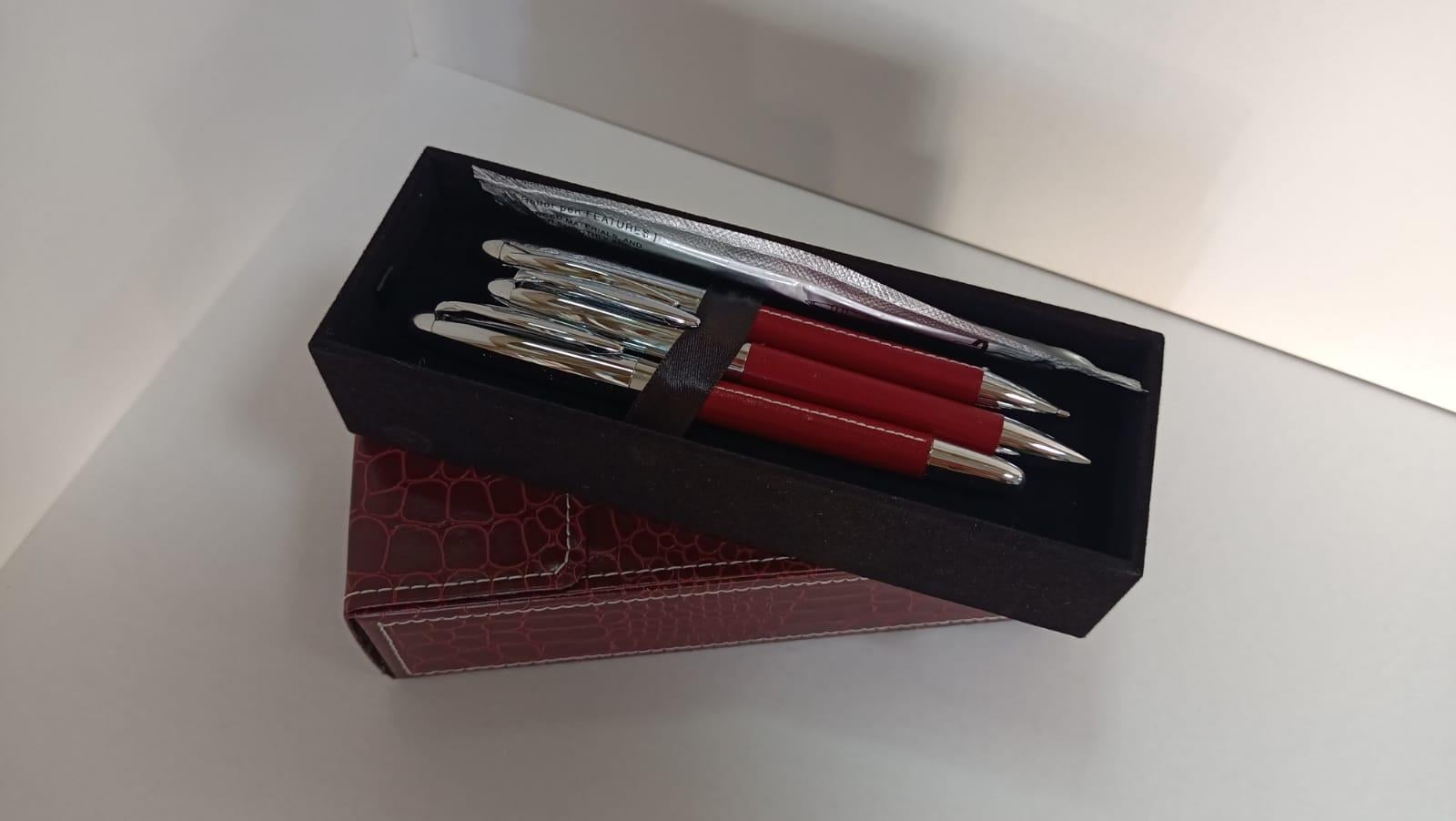 Mikro St. 069-3 Lü Crom Kalem Seti BordoMikro St. 069-3 Lü Crom Kalem Seti Bordo - Kirtasiyem.netTükenmez Kalemler