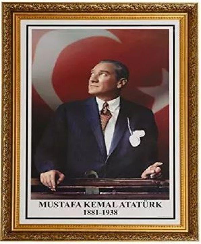 Panda Atatürk Resmi Lüks Yaldızlı Çerçeveli 60X80 PAN 640Panda Atatürk Resmi Lüks Yaldızlı Çerçeveli 60X80 PAN 640 - Kirtasiyem NetAtatürk Posterleri