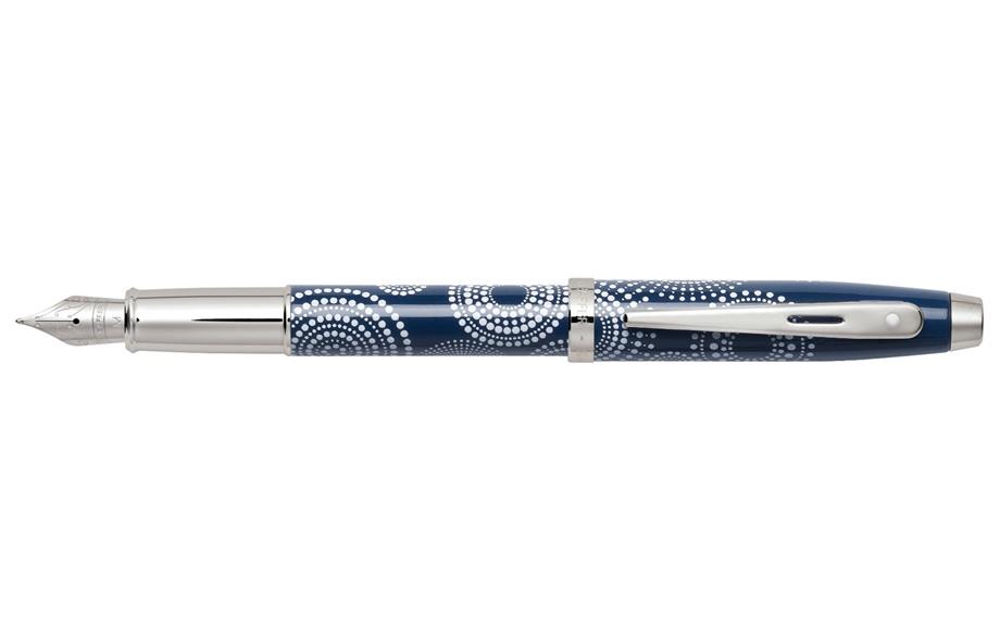 Sheaffer Dolma Kalem 100 Parlak Desenli Mavi Gövde, Nikel Klips 9270-0Sheaffer Dolma Kalem 100 Parlak Desenli Mavi Gövde, Nikel Klips 9270-0 - Kirtasiyem.netDolma Kalemler