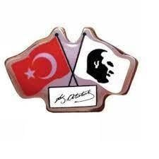 Vatan Rozet İki Atalı BayraklıVatan Rozet İki Atalı Bayraklı - Kirtasiyem NetRozet