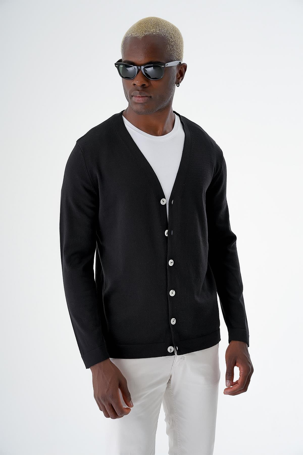 Chuba Erkek Pamuklu Düğmeli Standart Fit Casual Triko Hırka Siyah 24S277