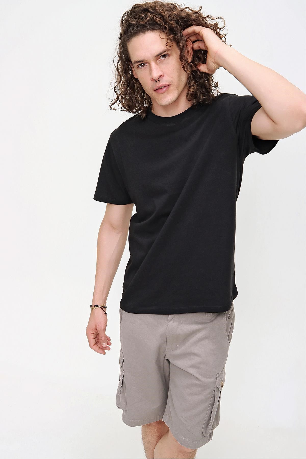 Chuba Erkek Siyah Bisiklet Yaka Regular Fit Basic Pamuklu T-Shirt 21S101