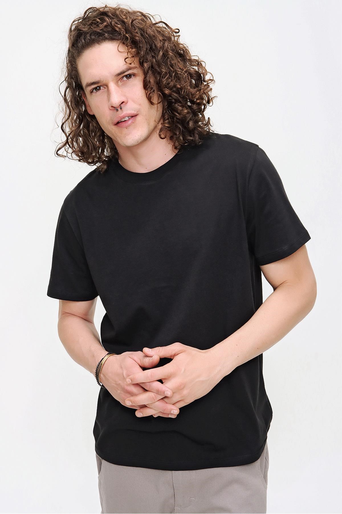 Chuba Erkek Siyah Bisiklet Yaka Regular Fit Basic Pamuklu T-Shirt 21S101