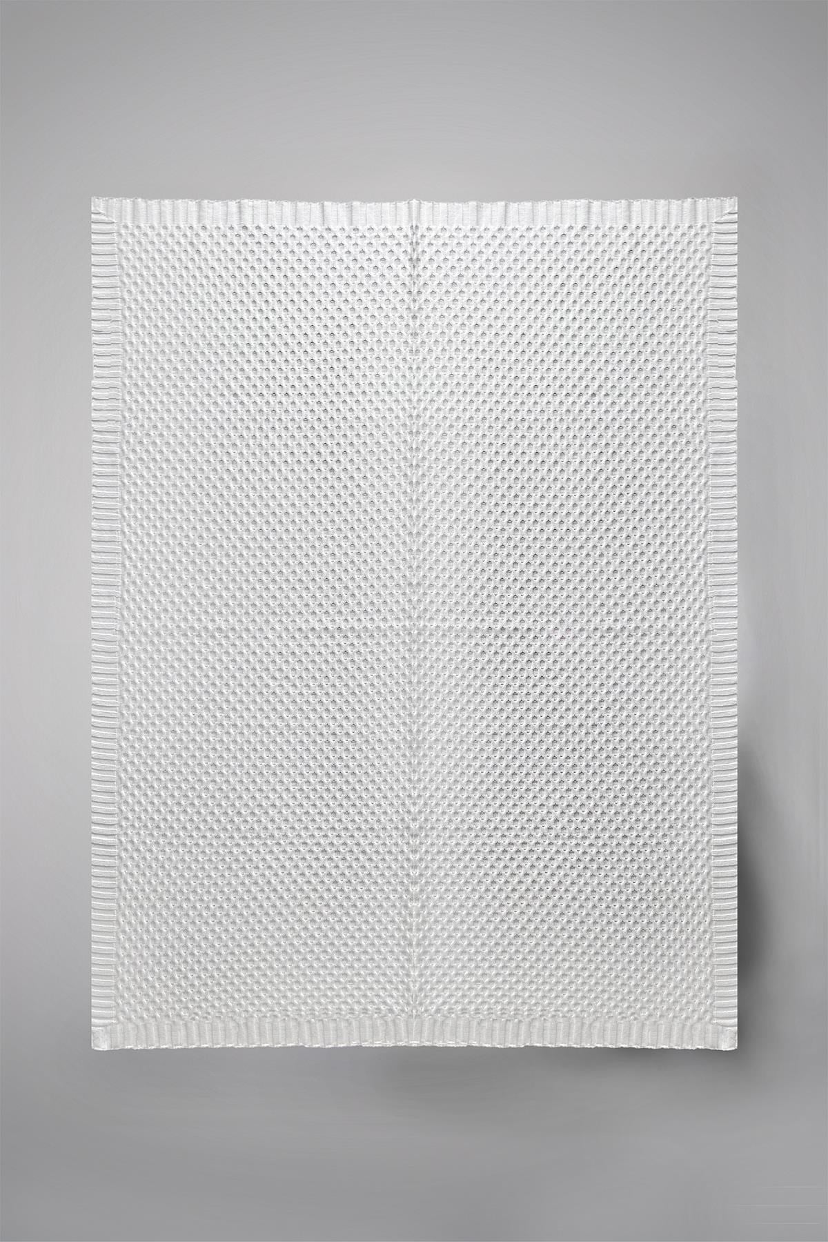 CHUBA HOME Dokulu Tv Battaniyesi - Koltuk Şalı (130cmx170cm) Beyaz CHOME101