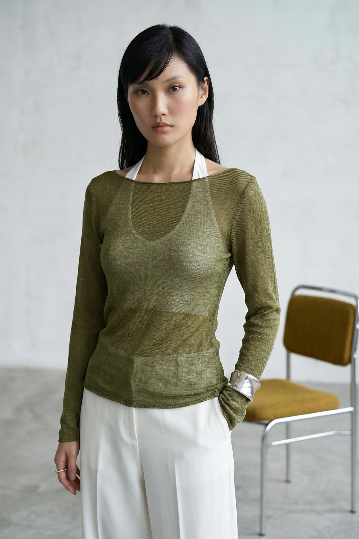 Chuba Kadın Transparan Kayık Yaka Dar Kesim Triko Kazak Haki 26S3045