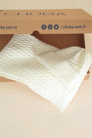 Chuba Çocuk Saç Örgü Yumuşak Tuşe Triko Atkı Bere Takımı 7-9 & 10-12 Yaş Beyaz CHKIDS103