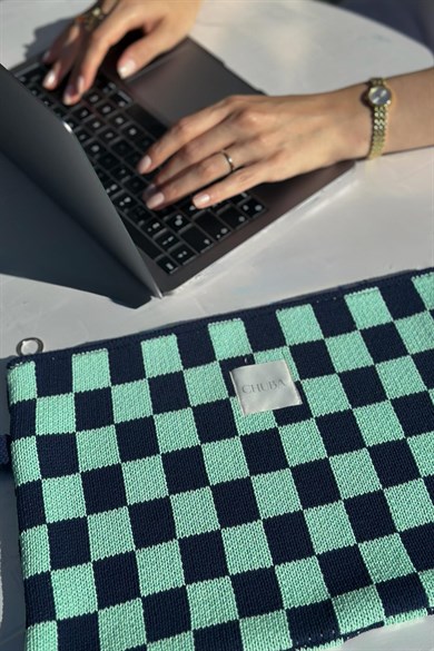 Chuba Dama Desenli Triko Laptop & Macbook & Tablet Kılıfı 13”-14” Inç Uyumlu Lacivert-Mint CHAX822