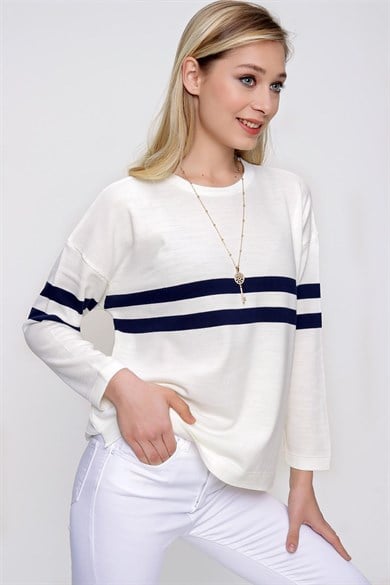 Chuba Kadın Çizgi Detaylı Oversize Triko Kazak Ekru-Lacivert 22WK257