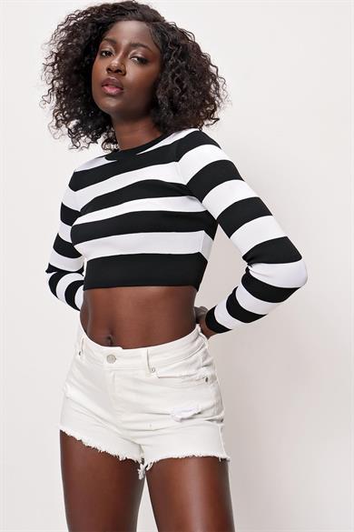 Chuba Kadın Çizgili Triko Crop Top Siyah-Ekru 22SW303