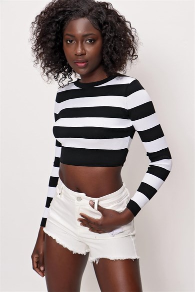 Chuba Kadın Çizgili Triko Crop Top Siyah-Ekru 22SW303