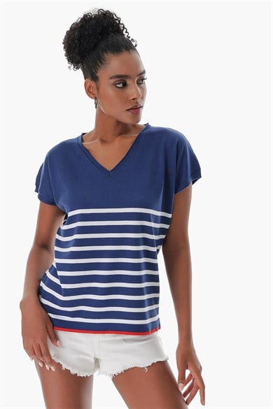 Chuba Kadın V Yaka Çizgili Geniş Kalıp Marin Kısa Kollu İnce Triko T-Shirt Navy-Beyaz 23S1009