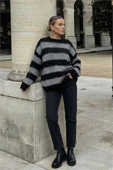 Chuba Premium Kadın Oversize Moher Yün Çizgili Kazak Siyah-Gri 26W3039