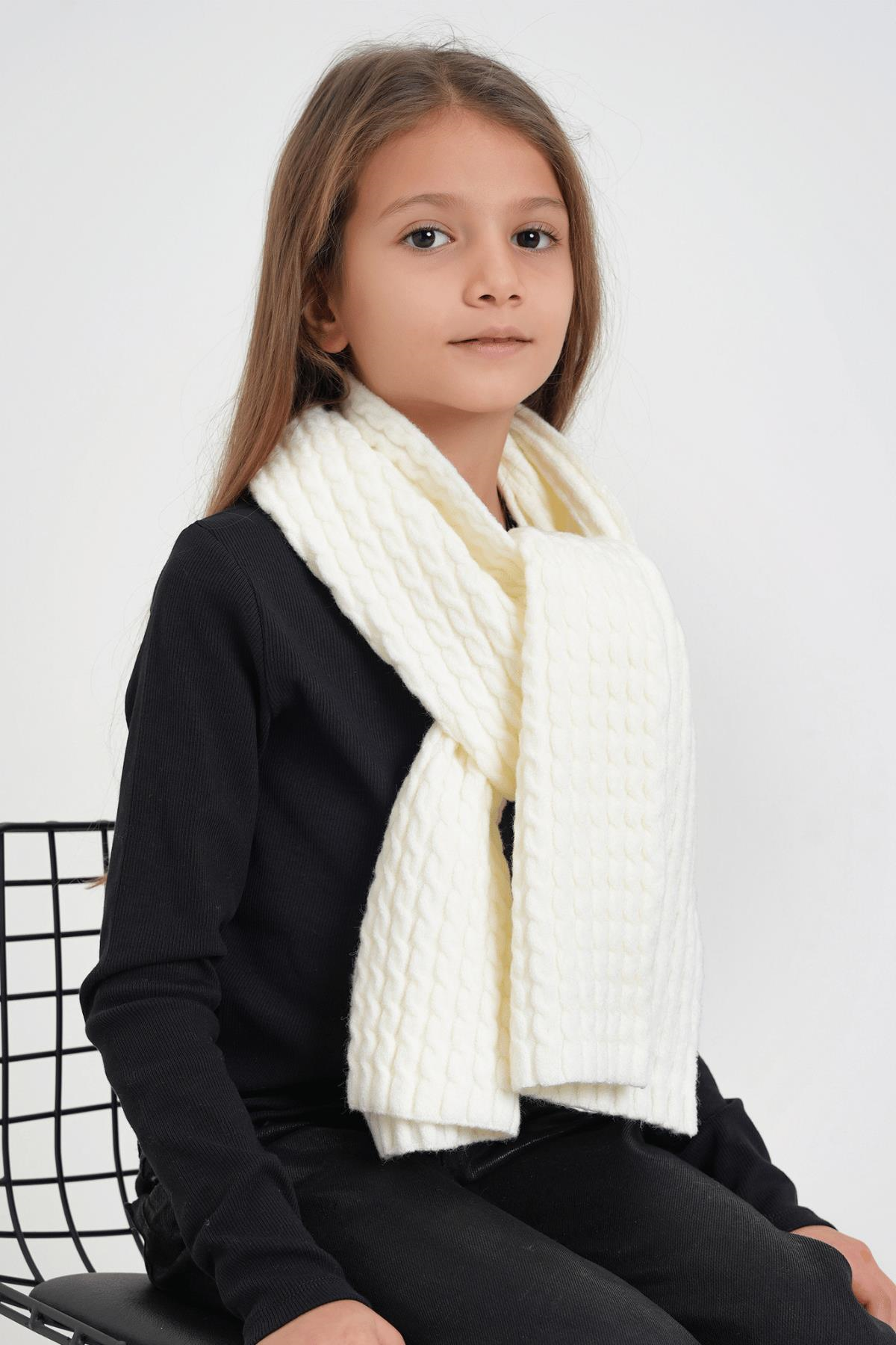 Chuba Çocuk Saç Örgü Yumuşak Tuşe Triko Atkı Beyaz CHKIDS107